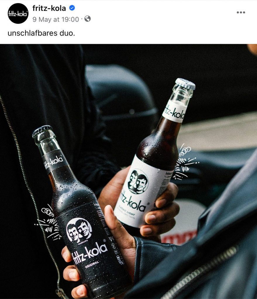 Beispiel eines Facebook-Beitrags, der die Markenstimme von fritz-kola veranschaulicht.