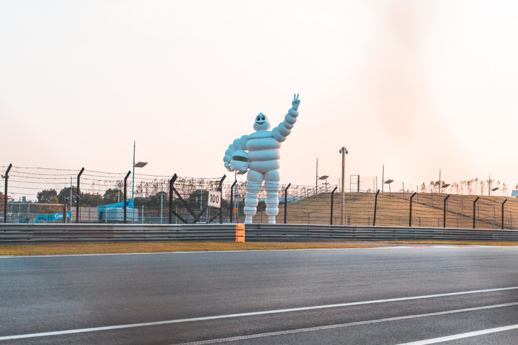 Michelin-Männchen "Bibendum" als Beispiel für ein unverwechselbares Marken-Maskottchen