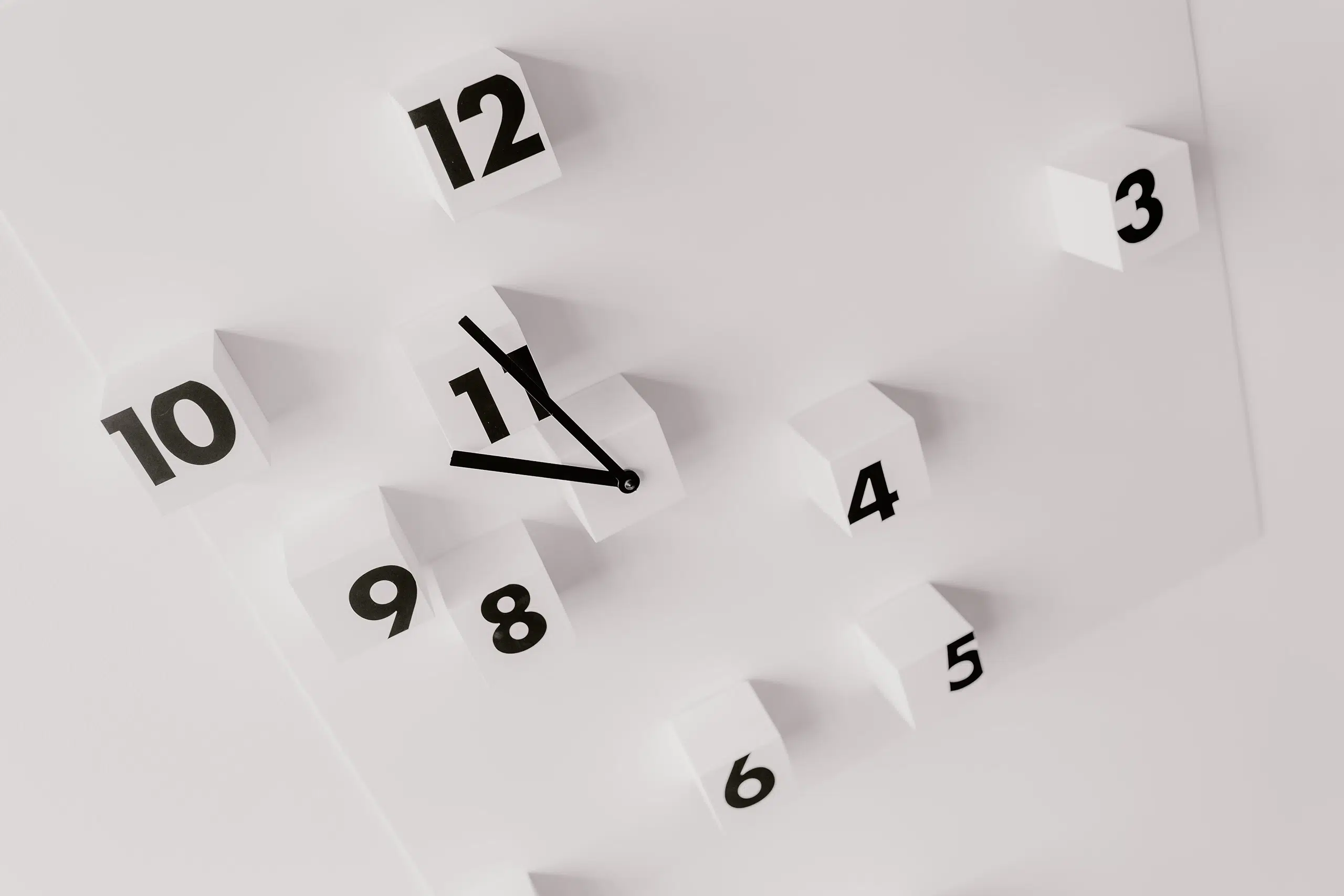 A modern clock that looks like a measurement tool as an intro to an article about what makes a strong brand.