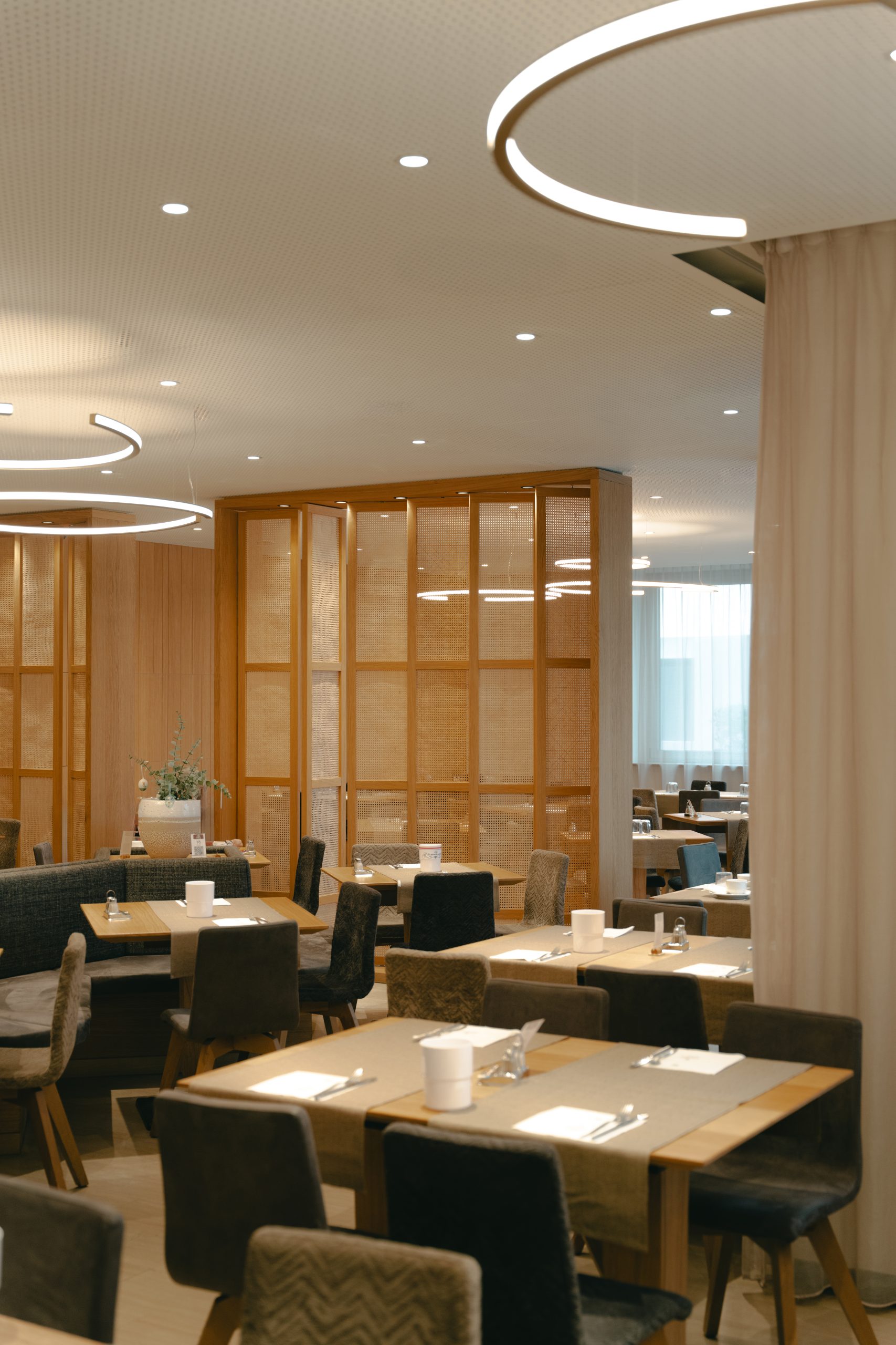 Hotel Post Gries restaurant to show the vibe of the old Post accomodation